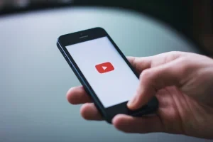Prenumerera på vår Youtube-kanal